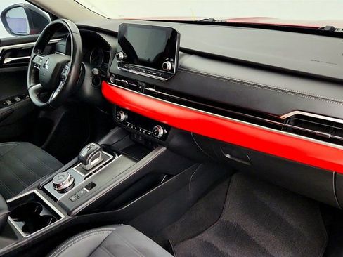 Used 2022 Mitsubishi Outlander SE image 26