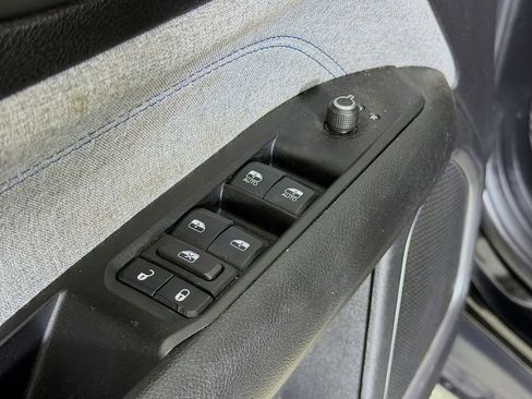 Used 2022 Jeep Compass Latitude image 20