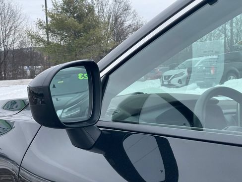 Certified 2023 Nissan Rogue SV AWD/4WD image 32