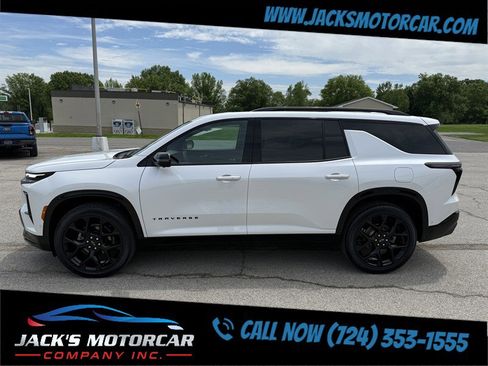 Used 2025 Chevrolet Traverse RS AWD/4WD image 7
