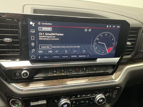 Used 2024 GMC Sierra 1500 Elevation w/ Preferred Package AWD/4WD image 19