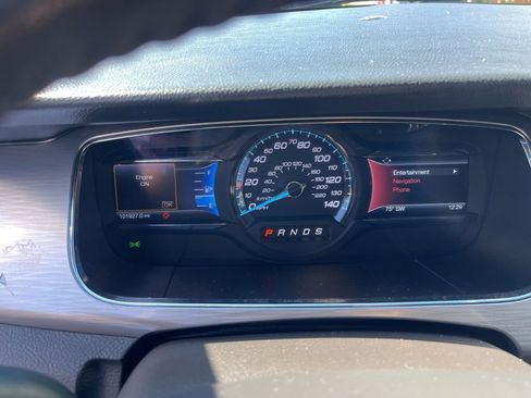 Used 2015 Ford Taurus SEL w/ Equipment Group 201A image 25