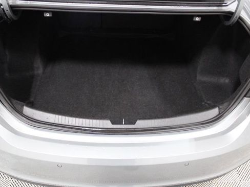 Used 2024 Chevrolet Malibu LT image 12