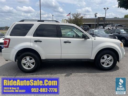 Used 2010 Ford Escape XLT AWD/4WD image 4