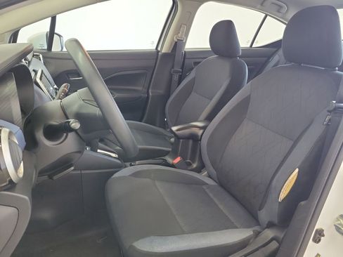 Used 2023 Nissan Versa SV w/ Electronics Package FWD image 18