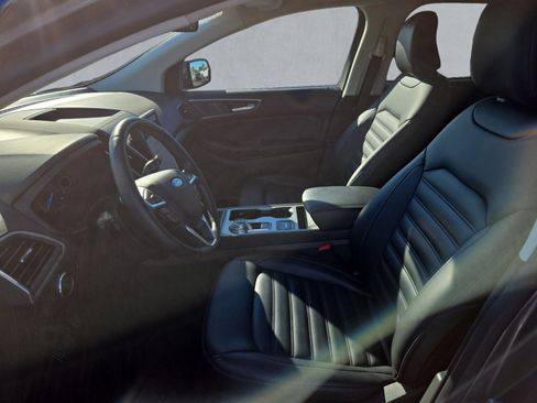Certified 2022 Ford Edge SEL w/ Convenience Package image 11