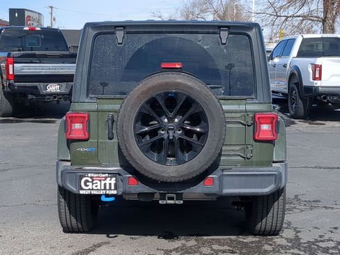 Used 2023 Jeep Wrangler Sahara w/ Cold Weather Group image 5