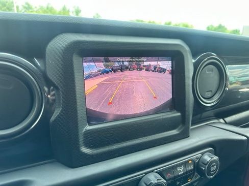 Used 2023 Jeep Wrangler Unlimited Sport AWD/4WD image 26