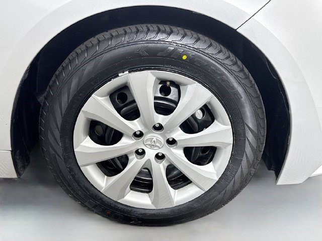 Used 2024 Toyota Corolla LE FWD image 30