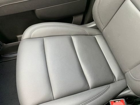 Used 2025 GMC Sierra 2500 SLT image 22