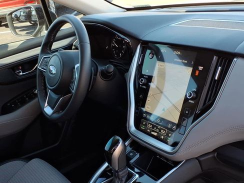 Certified 2025 Subaru Outback Premium w/ Popular Package #1A image 21