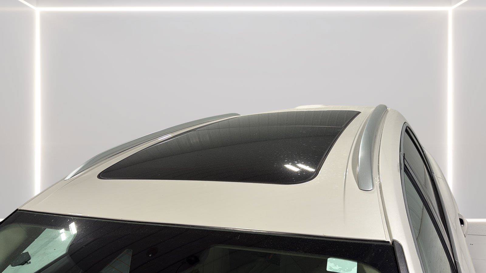 Used 2023 Lincoln Nautilus Reserve w/ Luxury Package AWD/4WD image 30