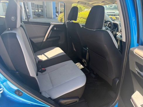 Used 2018 Toyota RAV4 XLE image 16