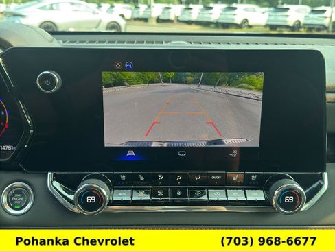Used 2025 Chevrolet Colorado Z71 w/ Z71 Convenience Package 2 AWD/4WD image 17