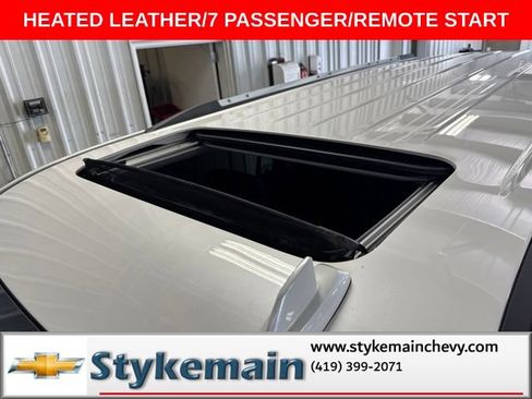 Used 2017 Chevrolet Suburban Premier AWD/4WD image 2