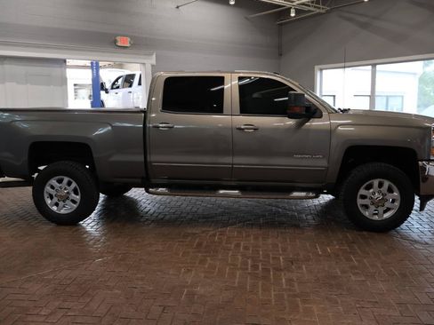 Used 2017 Chevrolet Silverado 2500 LT w/ All Star Edition AWD/4WD image 8