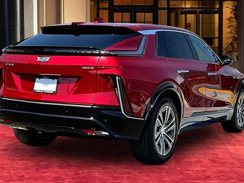 New 2026 Cadillac Lyriq Luxury w/ LPO, Floor Liner Package RWD image 6