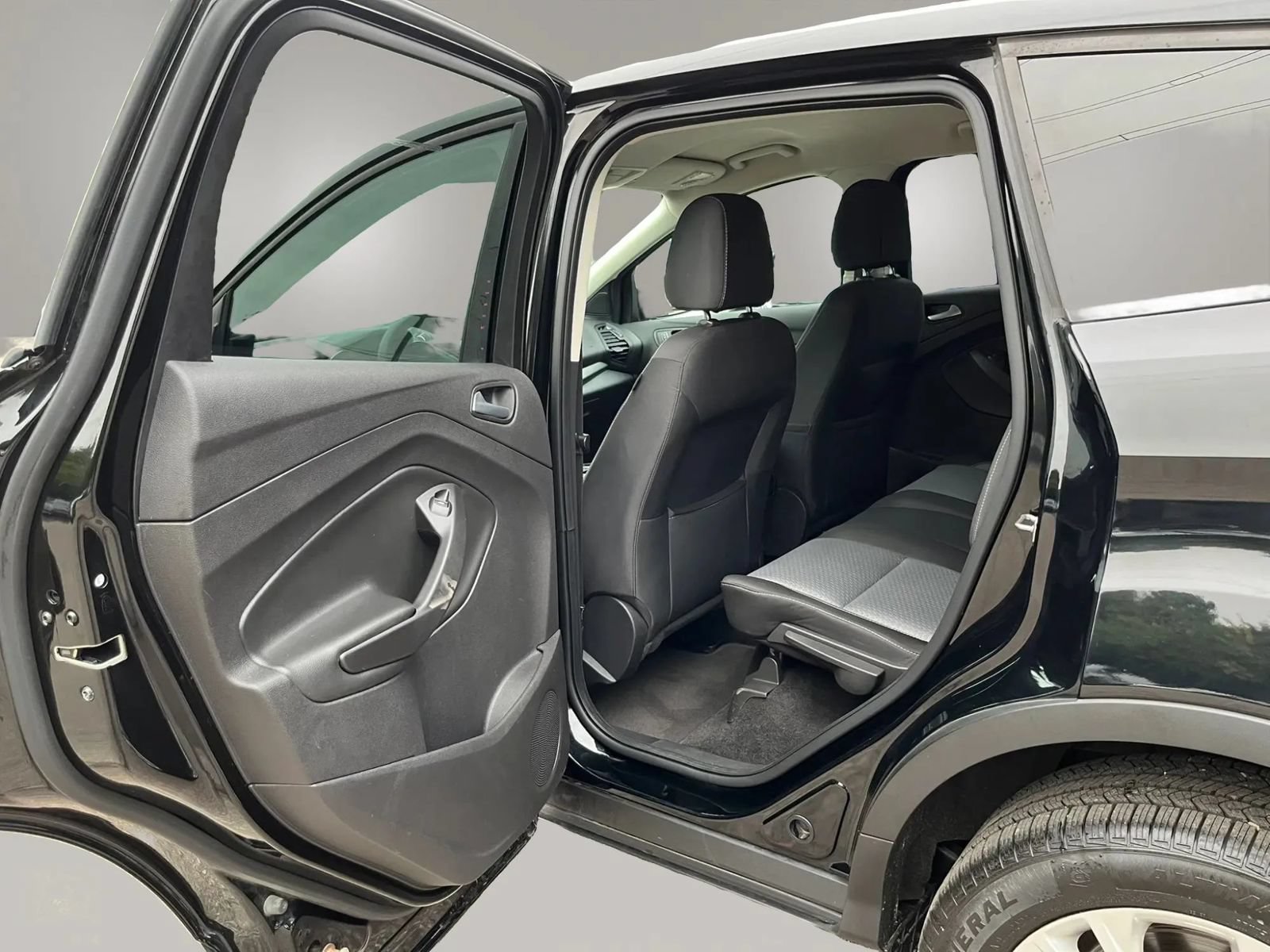 Used 2017 Ford Escape SE AWD/4WD image 16