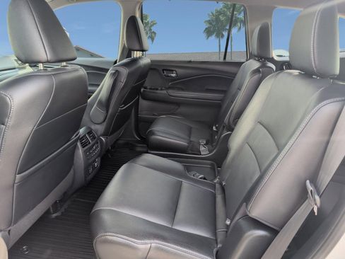Used 2021 Honda Pilot Touring image 24