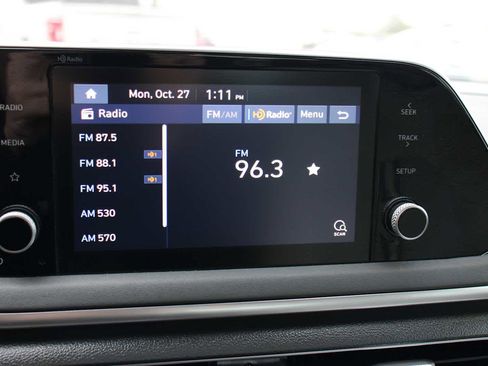 Used 2022 Hyundai Sonata SE w/ Preferred Accessory Package image 22