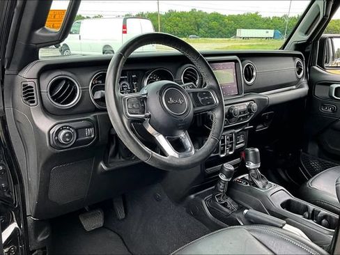 Used 2023 Jeep Gladiator Overland w/ Popular Equipment Package AWD/4WD image 18