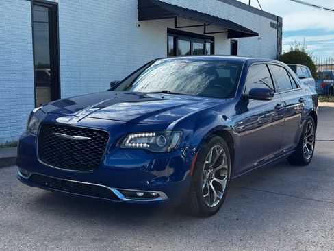 Used 2018 Chrysler 300 S w/ 300S Premium Group RWD image 1