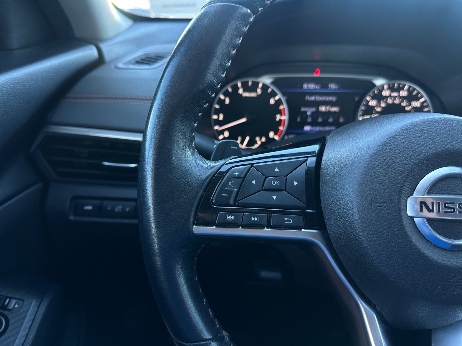 Used 2020 Nissan Altima 2.5 SR FWD image 19