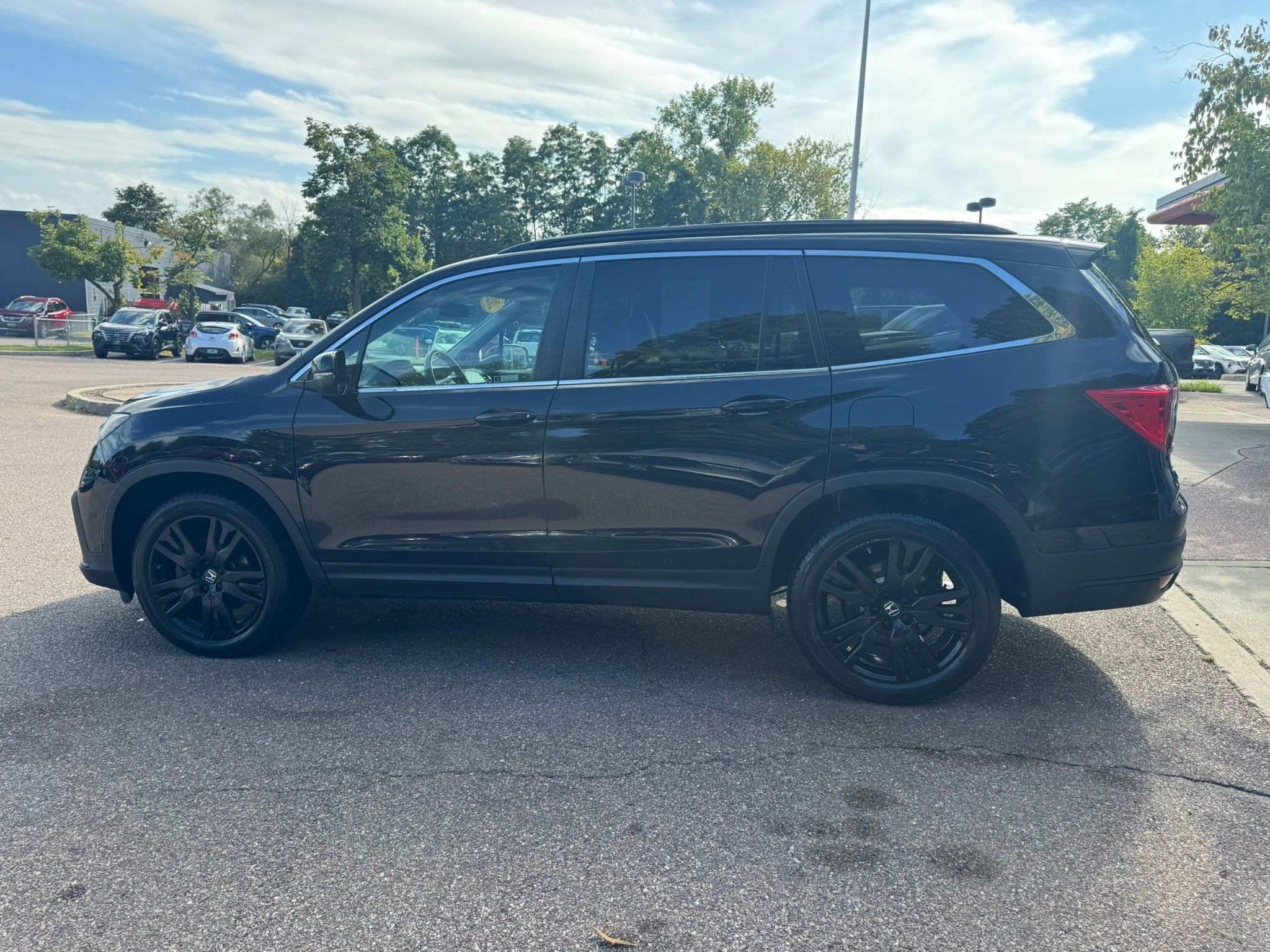 Used 2021 Honda Pilot Special Edition image 4