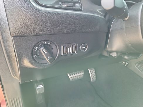 Used 2022 Dodge Challenger R/T Scat Pack w/ T/A Package image 17