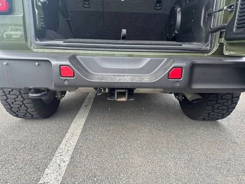 Used 2021 Jeep Wrangler Unlimited Sahara AWD/4WD image 11