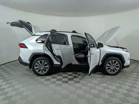 Used 2024 Toyota RAV4 XLE Premium FWD image 9