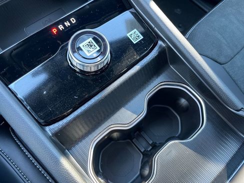 New 2025 Jeep Grand Cherokee Altitude image 12