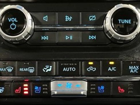 Used 2023 Ford F150 Lariat w/ Equipment Group 502A High AWD/4WD image 38