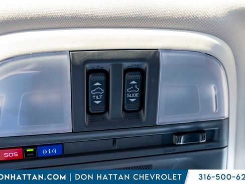 Used 2025 Subaru Crosstrek 2.5i Limited w/ Crosstrek Mirror Package image 18