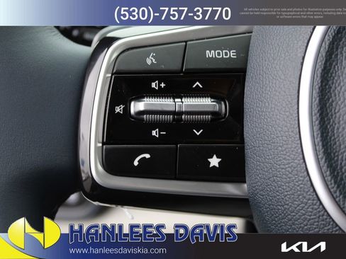 New 2026 Kia Carnival EX image 32