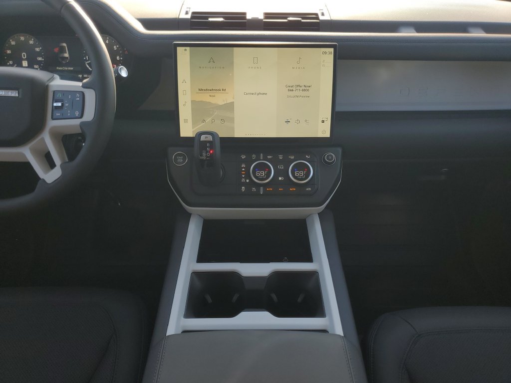New 2026 Land Rover Defender 130 S AWD/4WD image 30