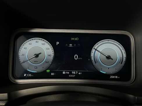 Used 2023 Hyundai Kona SE image 17