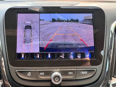 Used 2023 Chevrolet Equinox RS w/ RS Leather Package FWD image 20