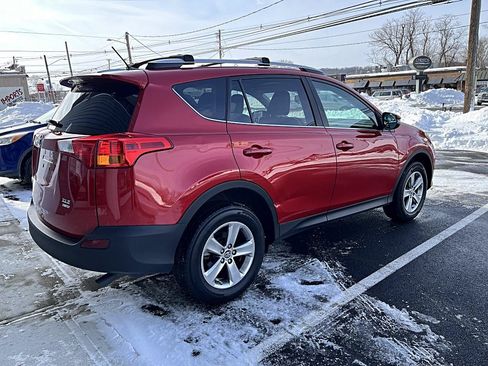 Used 2015 Toyota RAV4 XLE AWD/4WD image 12