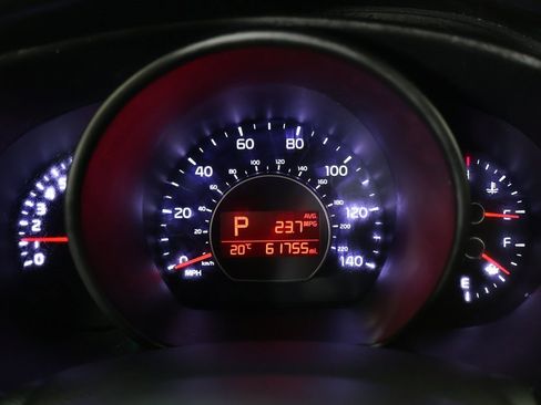 Used 2018 Kia Soul image 32