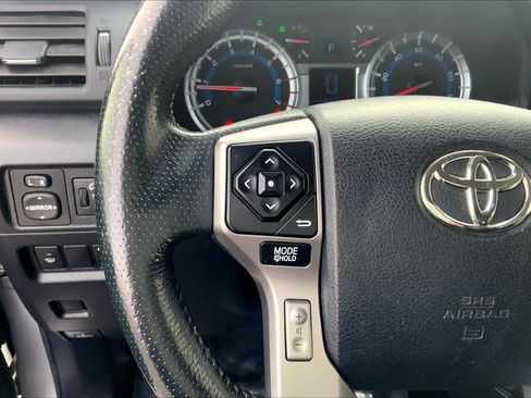 Used 2015 Toyota 4Runner SR5 image 23