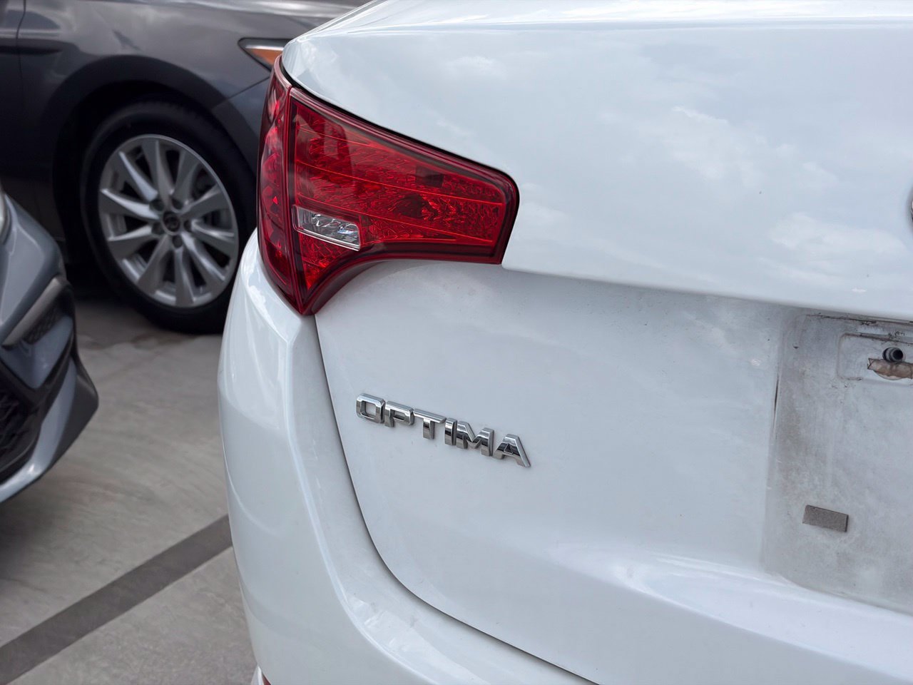 Used 2013 Kia Optima EX w/ Premium Pkg FWD image 5