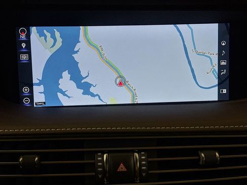 Used 2018 Lexus LS 500 AWD w/ Luxury Package image 13