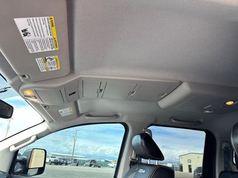 Used 2015 Nissan Titan PRO-4X w/ Pro-4x Luxury Package image 23