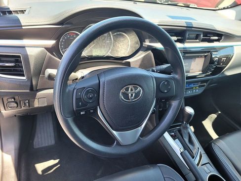 Used 2015 Toyota Corolla LE Premium FWD image 9