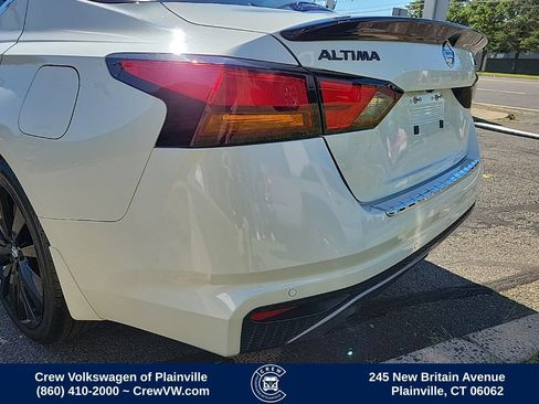 Used 2022 Nissan Altima 2.5 SR w/ Midnight Edition Package FWD image 28