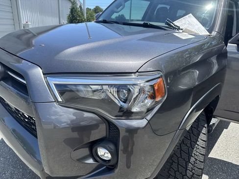 Used 2022 Toyota 4Runner SR5 RWD image 30