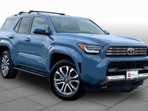 Certified 2025 Toyota 4Runner Limited AWD/4WD image 3