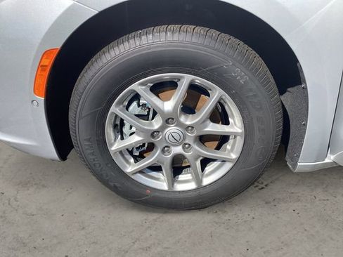 New 2026 Chrysler Pacifica Select image 15