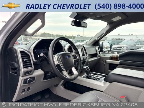 Used 2019 Ford F150 Lariat image 4